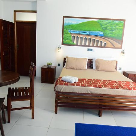 Happy Tuna Guesthouse Hikkaduwa Exterior photo