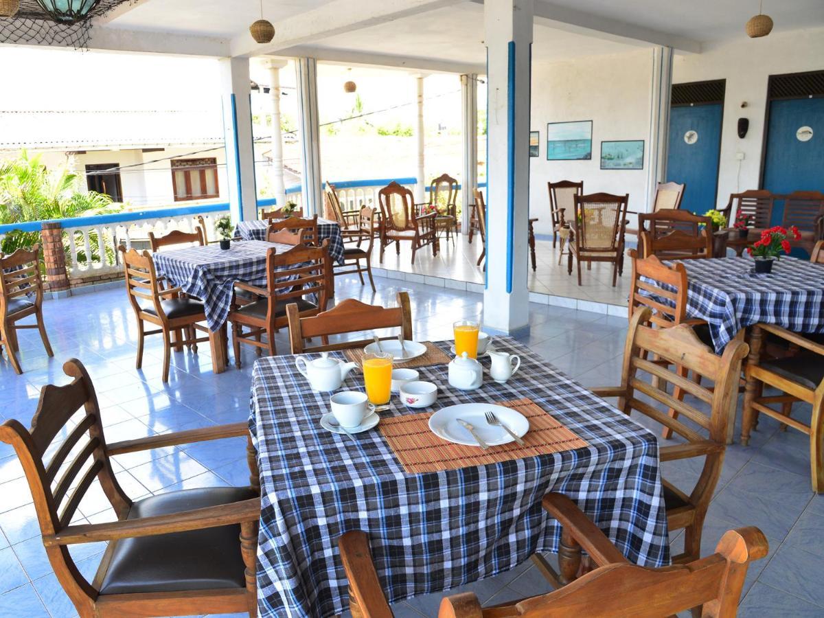 Happy Tuna Guesthouse Hikkaduwa Exterior photo
