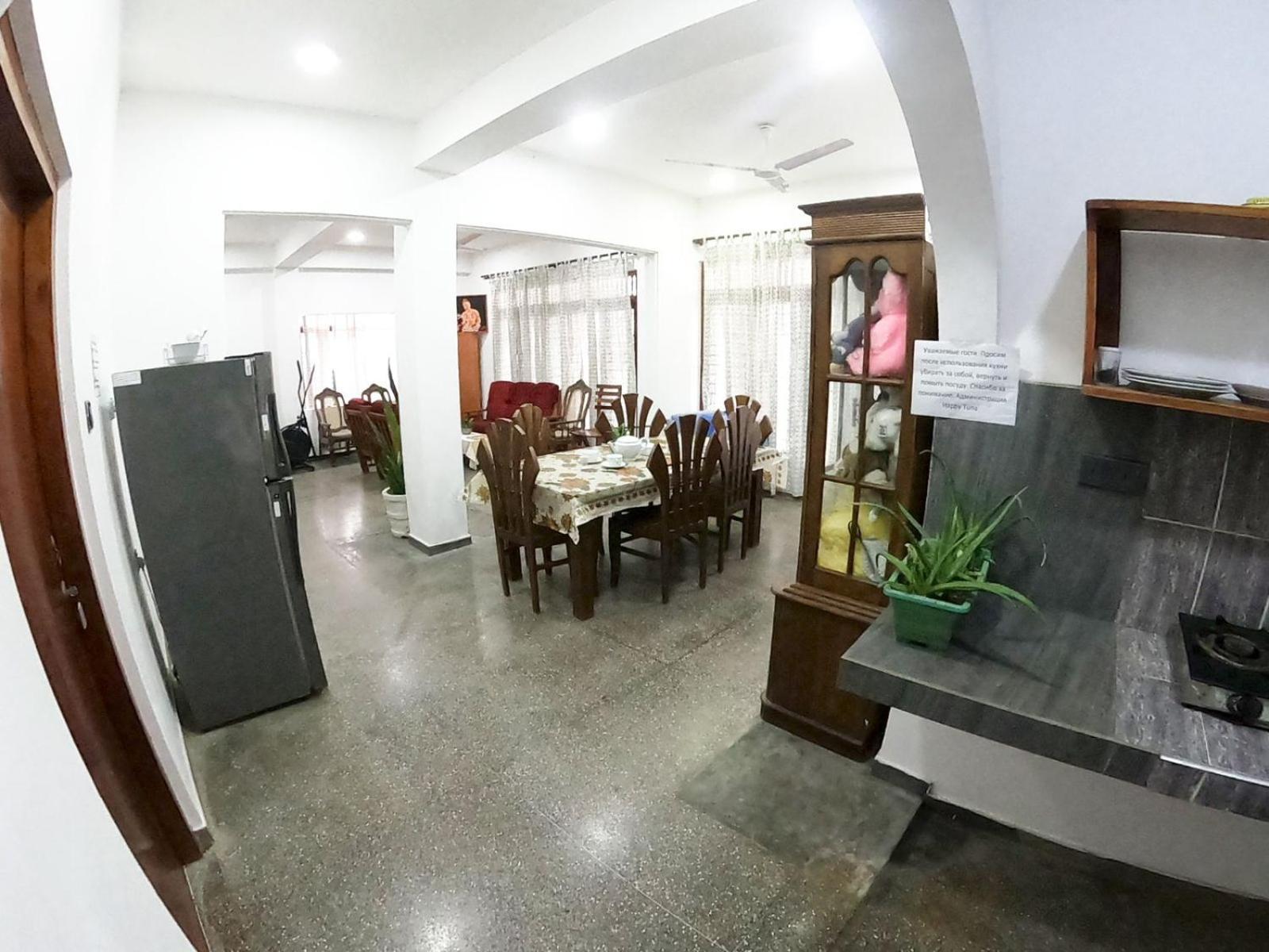 Happy Tuna Guesthouse Hikkaduwa Exterior photo