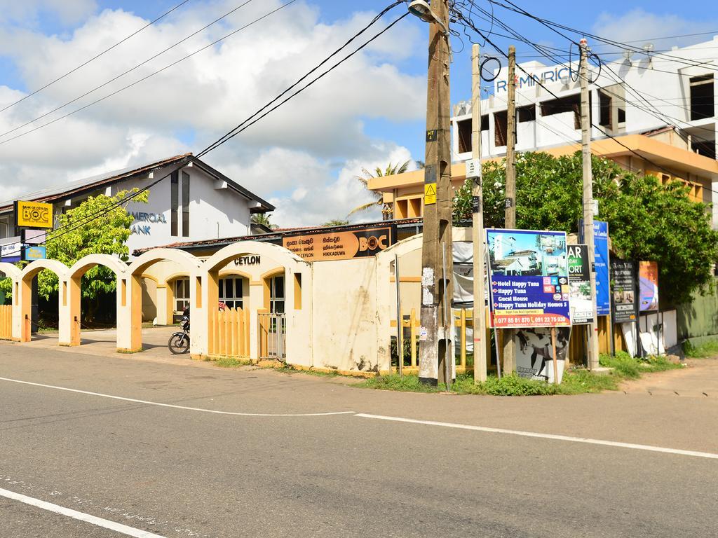 Happy Tuna Guesthouse Hikkaduwa Exterior photo